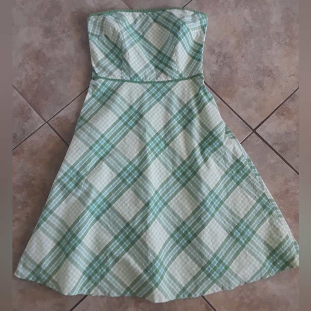 Elegant Green Plaid Strapless Dress.